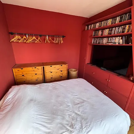 Quiet & Bright アパート *