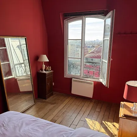 Quiet & Bright פריז