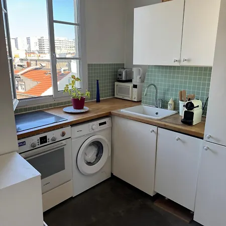 Quiet & Bright * باريس